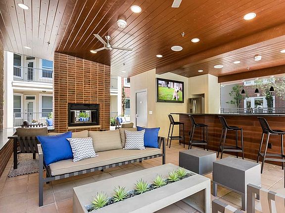Patio Lounge