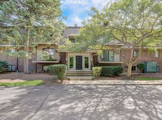 114 E Bailey Rd APT C, Naperville, IL 60565