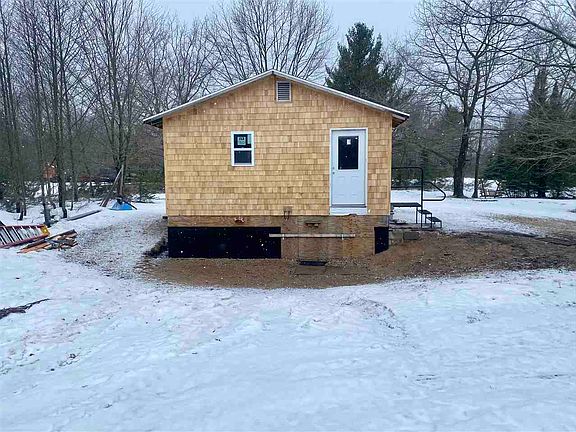 4th image of 36891 Mossis Dr