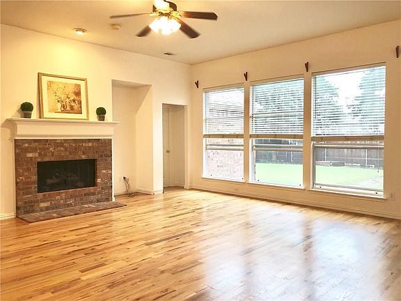 2nd image of 2512 Coolwater Dr
