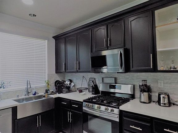 4th image of 1542 Elderberry Ct