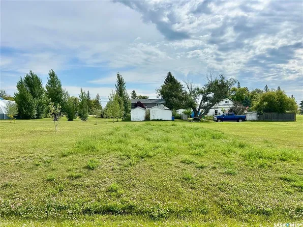640 1st AVENUE W, Zenon Park, SK S0E 1W0