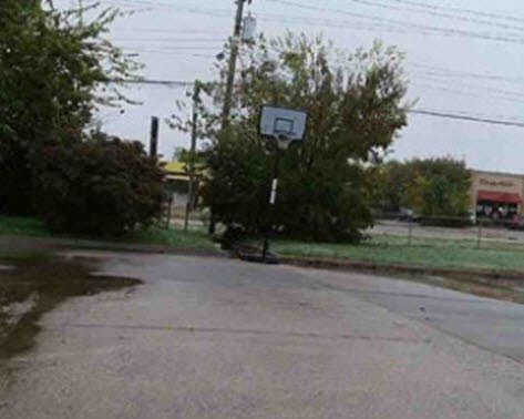 2nd image of 712 Harmon Cir