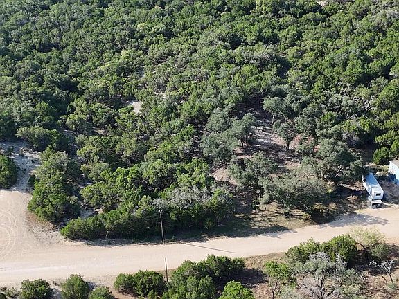 5th image of 187-190 Atascosa Rd