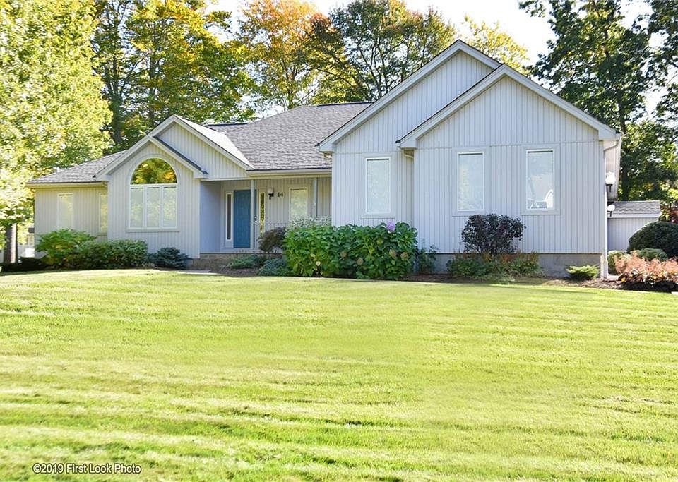 1st image of 14 Sophia Dr