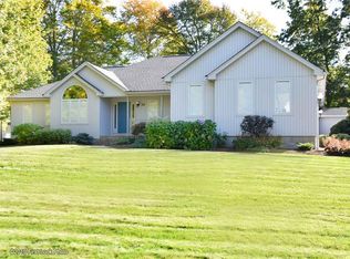 14 Sophia Dr, Cranston, RI 02921