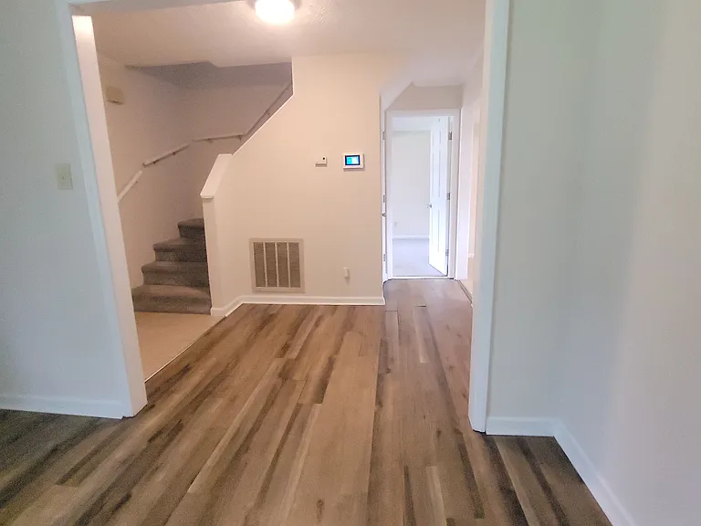 5843 Pettigrew Dr — Photo 4