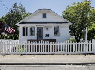 1009 Lewiston St, Franklin Square, NY 11010