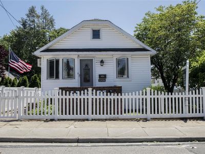 1009 Lewiston Street, Franklin Square, NY, 11010