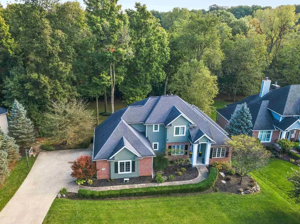 7525 Cinereal Ct, Roanoke, IN 46783