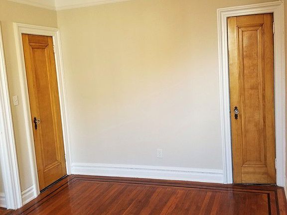 5th image of 3160 30th St APT 1