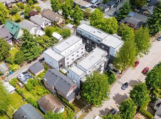 2075 E 1st Ave #205, Vancouver, BC V5N 1A1