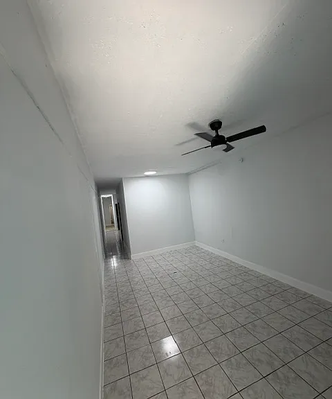 65 Calle Acosta #B — Photo 3