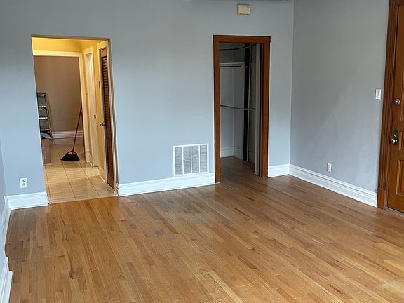 2nd image of 3048 N Ashland Ave APT 1F