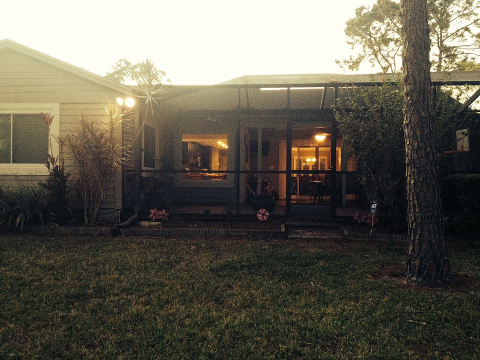 2nd image of 14654 Village Glen Cir