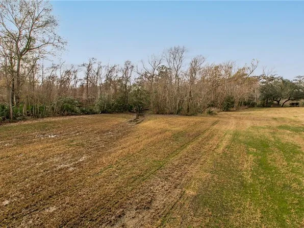 510 Cedar St, Madisonville, LA 70447