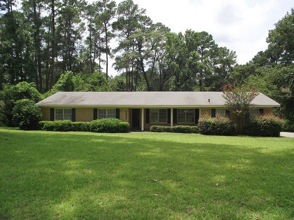 1st image of 2402 Pinecliff Dr
