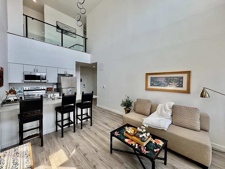 915 N Broad St #610 — Photo 7
