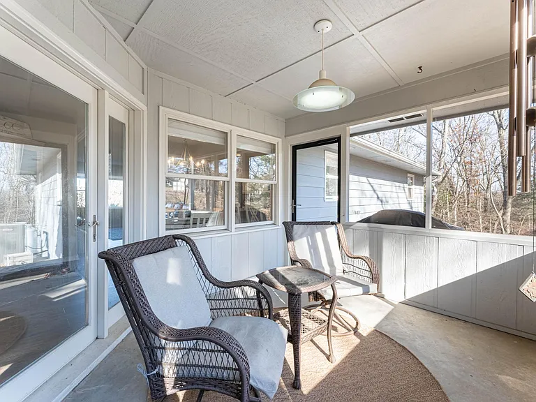 14 Everleigh Dr — Photo 7