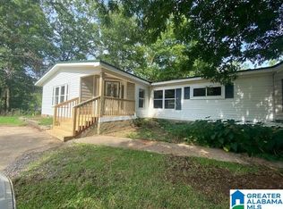 180 Flag Mountain Dr, Trussville, AL 35173