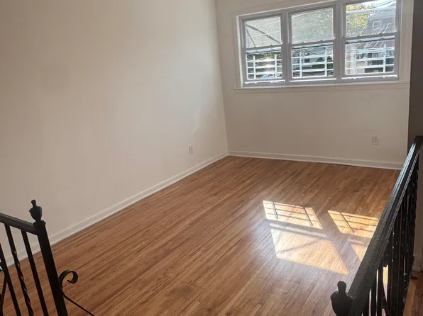 (undisclosed Address), Bronx, NY 10465