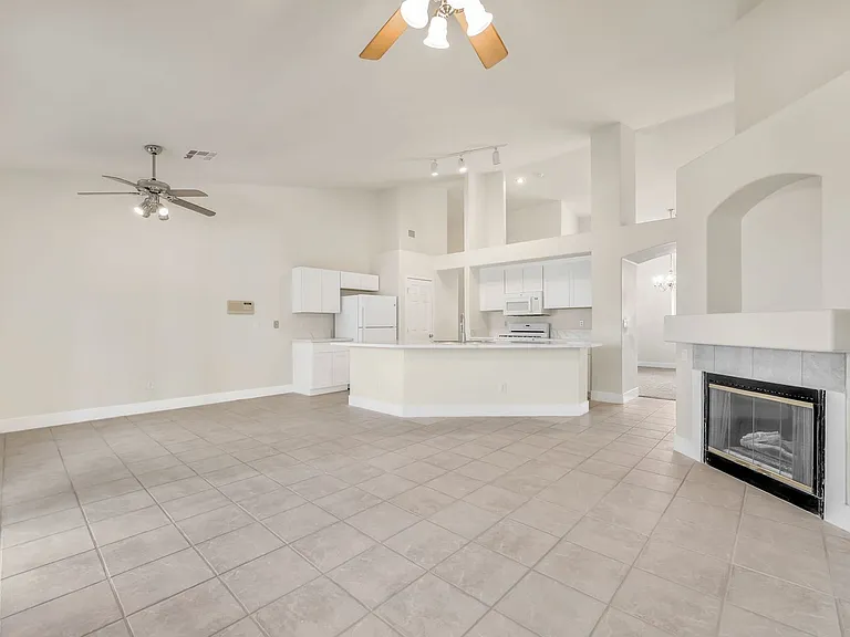 1299 Echo Creek St — Photo 8