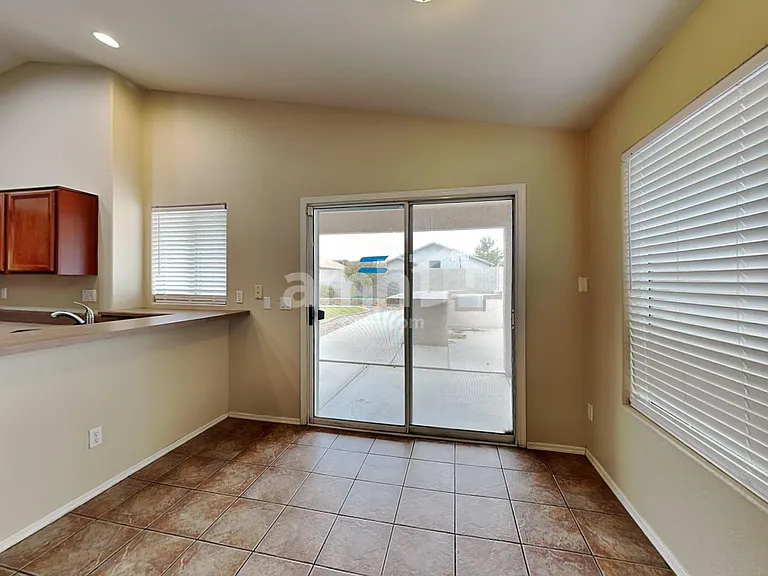 20914 N 85th Ln — Photo 4