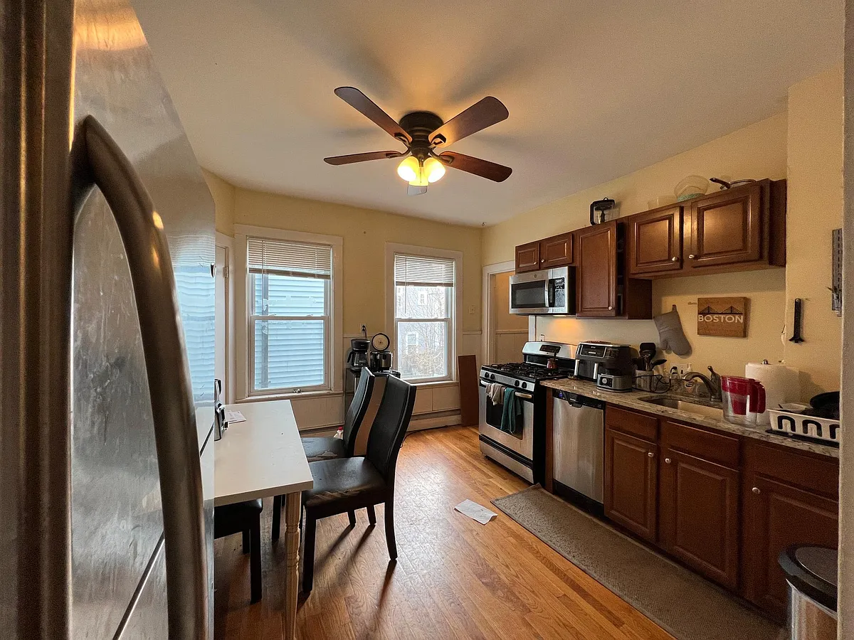 Building Photo - 57 Cedar St #2