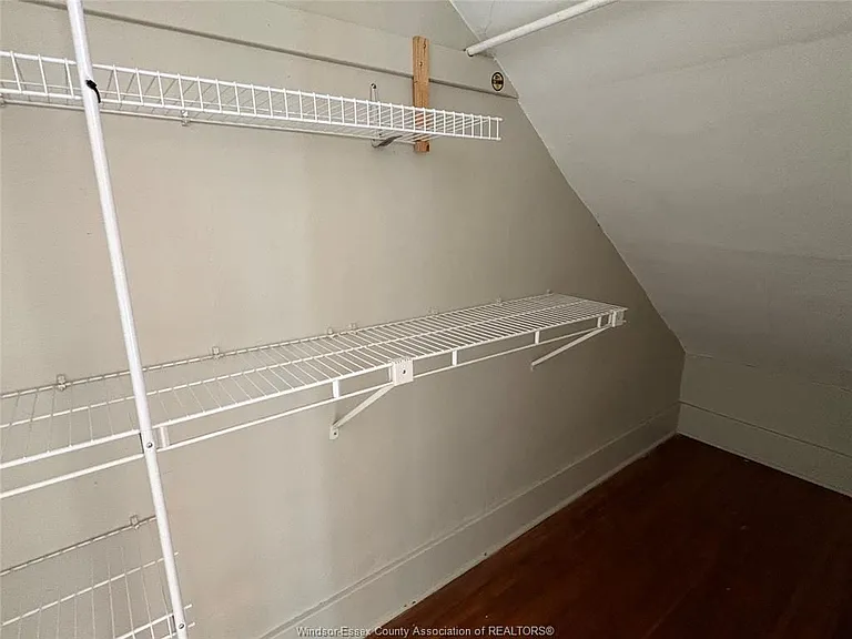 855 Edward Ave — Photo 20