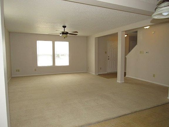 5th image of 2756 Priest Dr