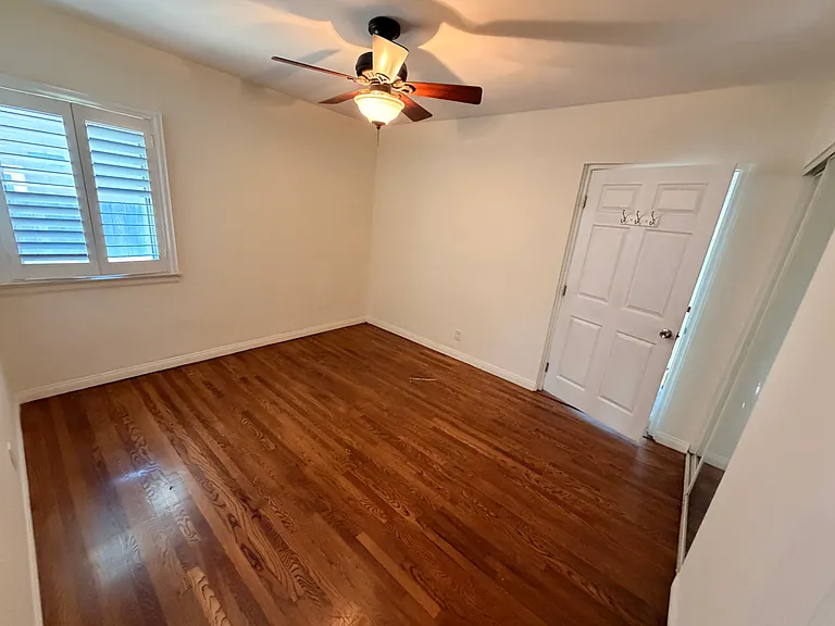 1738 N Avon St — Photo 13