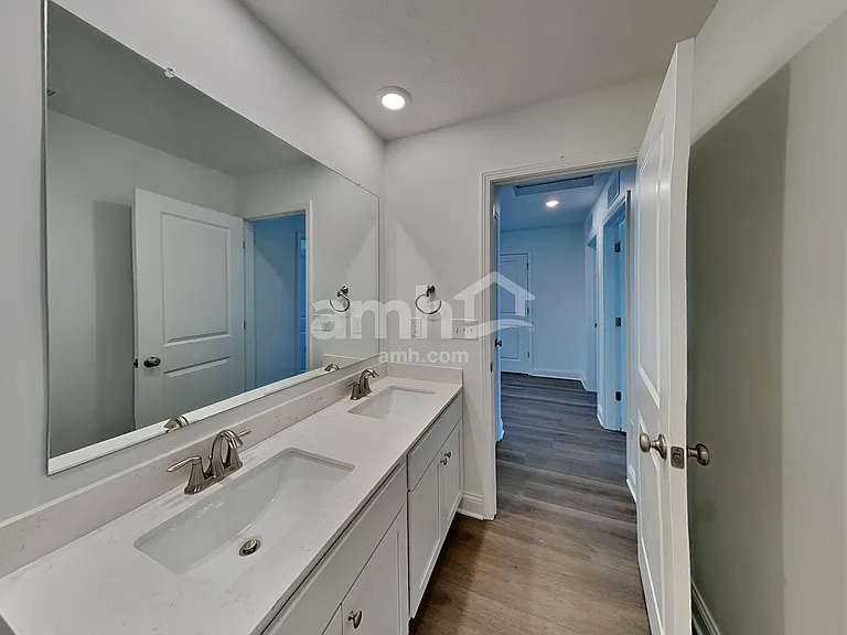 9184 Henley Ave — Photo 16