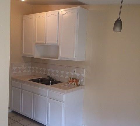 4th image of 3007 Rowena Ave APT 7