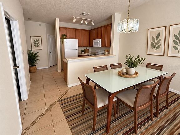 4th image of 2113 WINTERSET DRIVE
