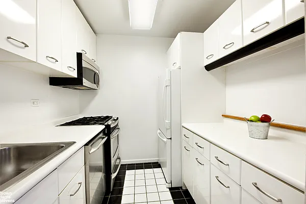 Rented by Brown Harris Stevens | media 12