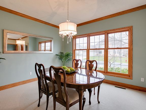 5th image of 2251 Stone Creek Ln E