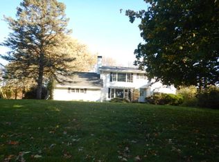 3114 Spruce Ln, Minnetonka, MN 55305