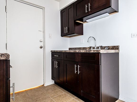 3rd image of 15210 Chicago Rd #152122NE