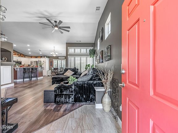 4th image of 7685 Avila Ct