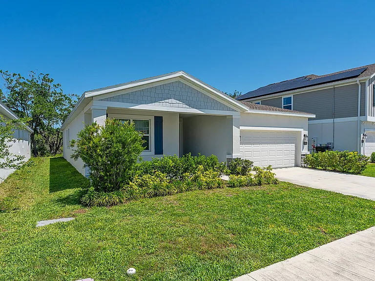 860 Daring Dr — Photo 3