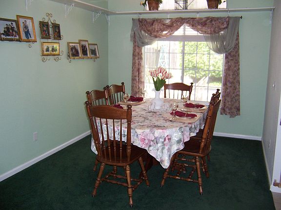 Formal dining room