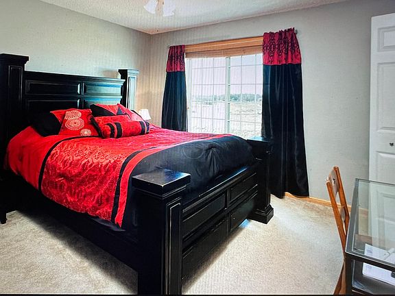 3rd image of 4946 Evergreen Dr N Unit 5