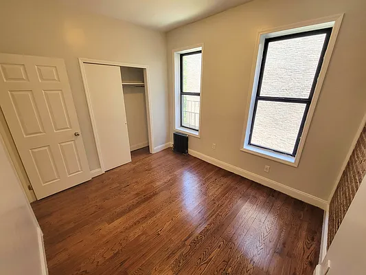 Rented by Bruma Realty LLC | media 7