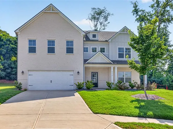 5270 Woodline View Cir, Auburn, GA 30011