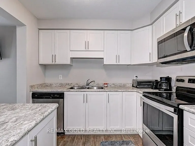 50 Pinnacle Dr #35 — Photo 11