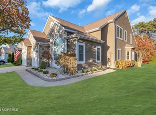 61 Strathmere St, Waretown, NJ 08758