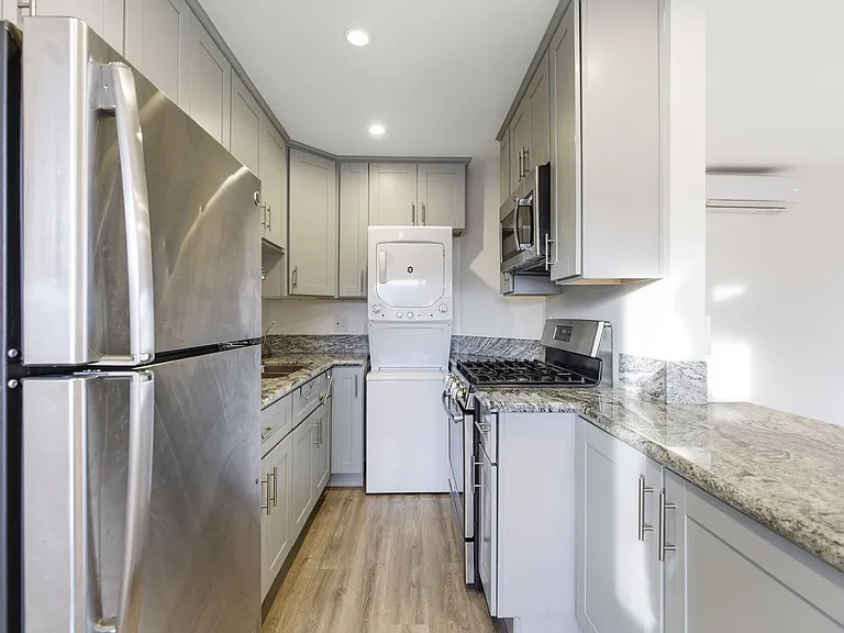 1313 Pico Blvd — Photo 4