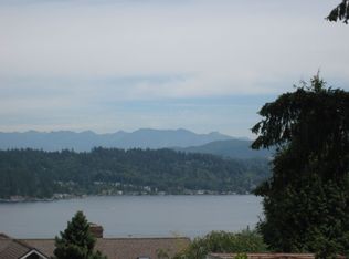 16802 SE 28th St, Bellevue, WA