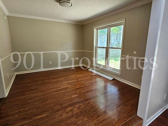 3rd image of 2258 Tidmington Dr