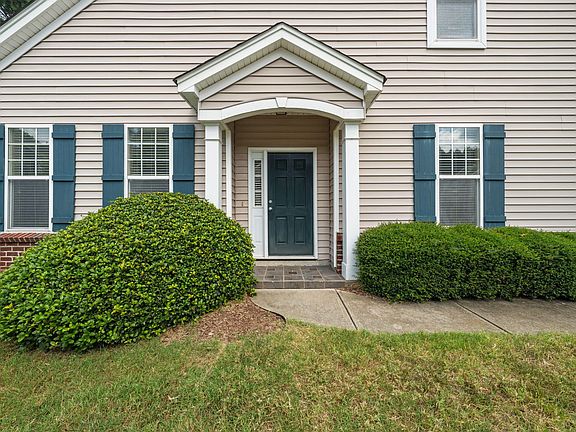 2nd image of 101 Courts Garden Way